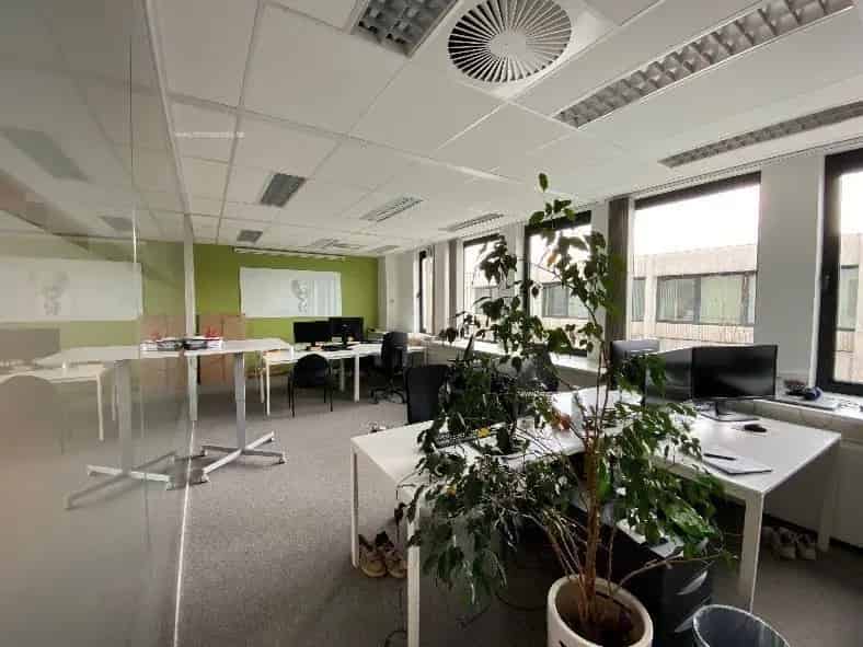 Kantoorruimte te huur Erembodegem 741m²