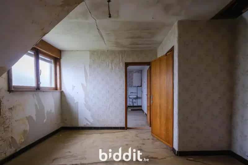 Te renoveren woonhuis 4 slaapkamers