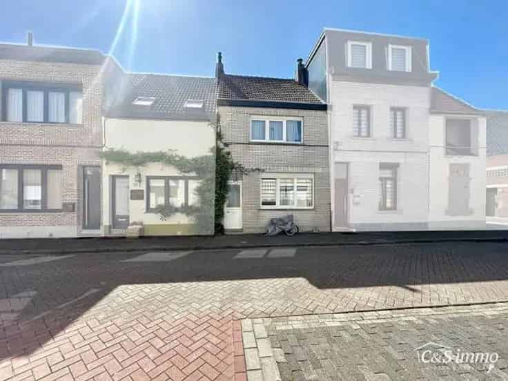Te Koop 3 Slaapkamers Rustige Straat Merkse