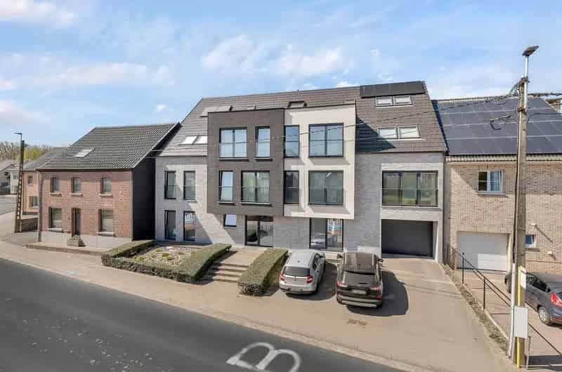 Ruim appartement 180m2 3 slaapkamers Kerksken