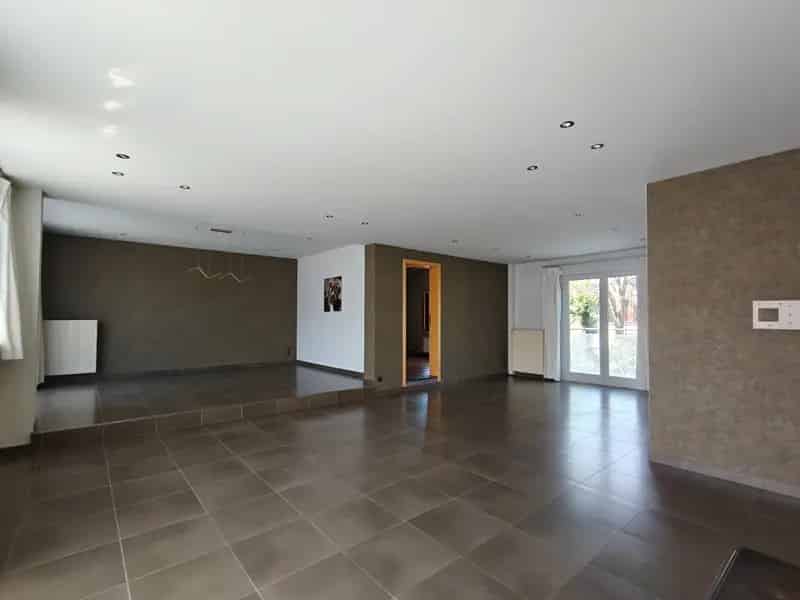 Bel-"etage woning 4 slaapkamers garage tuin