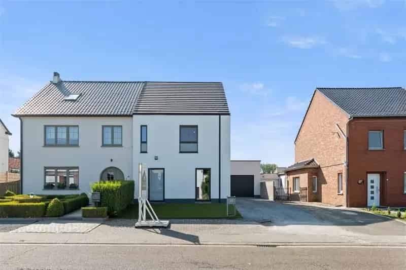 Huis te huur Sint Truiden: gerenoveerde woning met garage en zonnepanelen