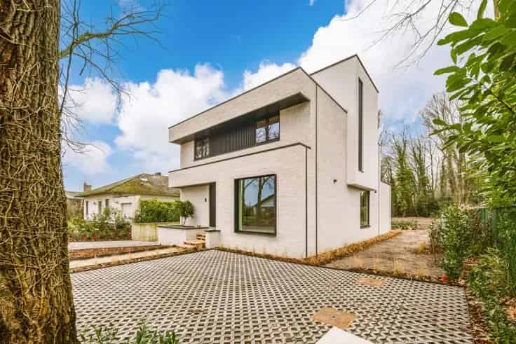 Luxe Villa te Koop Genk 4 Slaapkamers 475m²