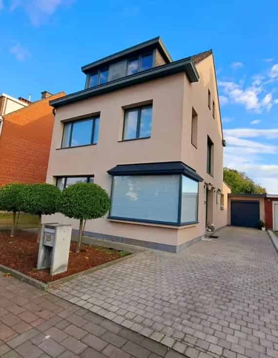 Huis Te Koop: Instapklare woning met grote tuin