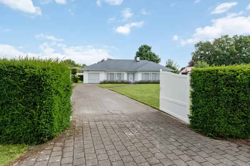 Landelijke woning te Herentals - 1745m² - 2 slaapkamers