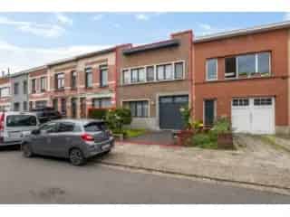 Huis te koop Deurne 5 slaapkamers magazijn 98m2