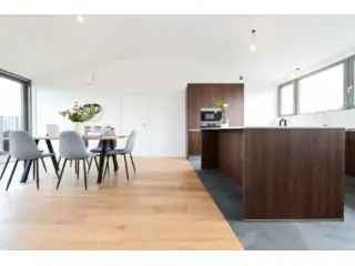 Penthouse te koop Sint-Lambrechts-Woluwe 3 slaapkamers 2 badkamers terras