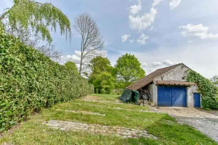 Huis Te Koop Herbouw Potentieel