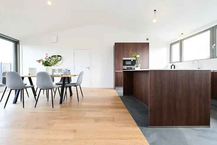 Penthouse Te Koop 3 Slaapkamers Georges Henri