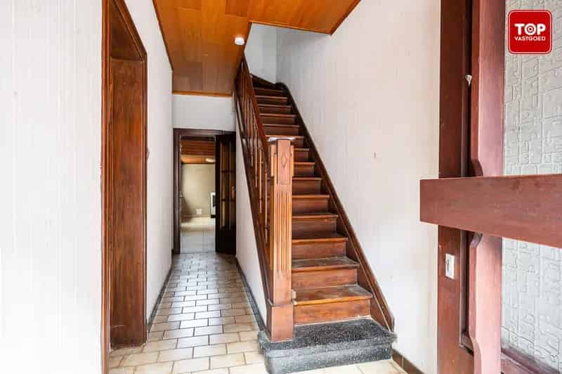 Ruime te renoveren woning 6 slaapkamers Gent