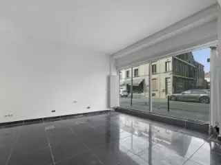 Handelspand te Huur Neder Over Heembeek 111m²