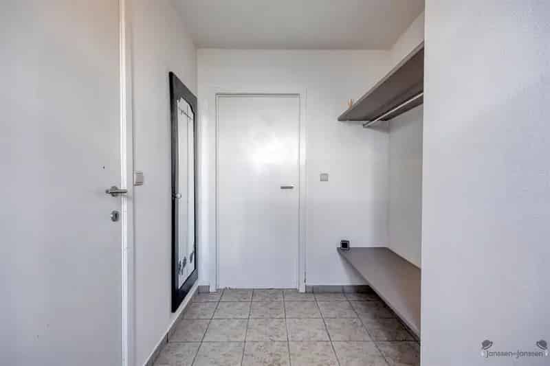 Gelijkvloers Appartement te Leopoldsburg met Tuin en Garage