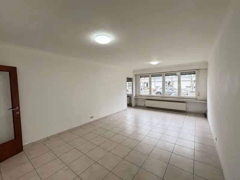 Opbrengsteigendom 3 Appartementen 4 Garageboxen Merksem