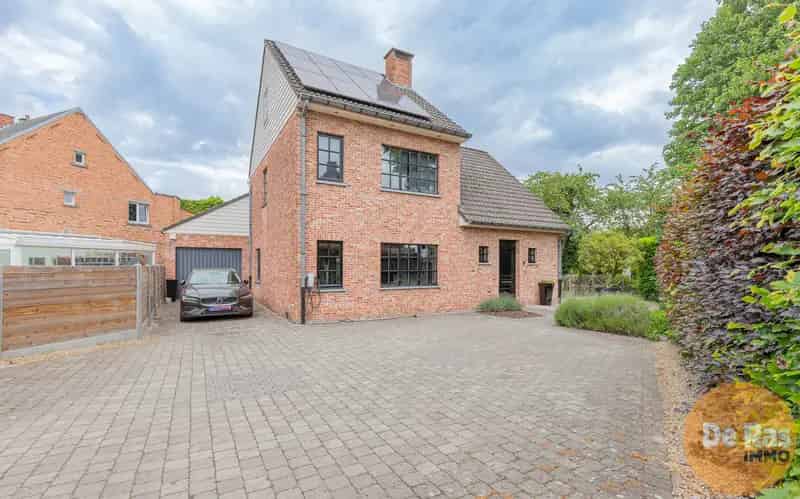Huis te koop Erpe: Instapklare woning met tuin en moderne voorzieningen
