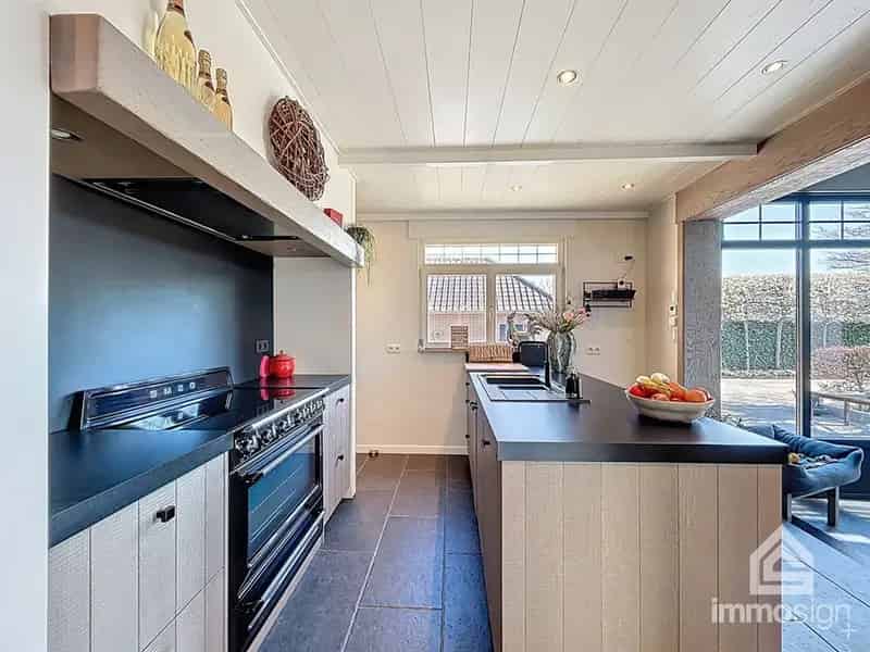 Villa te koop Hamont-Achel 5 slaapkamers bedrijfspand