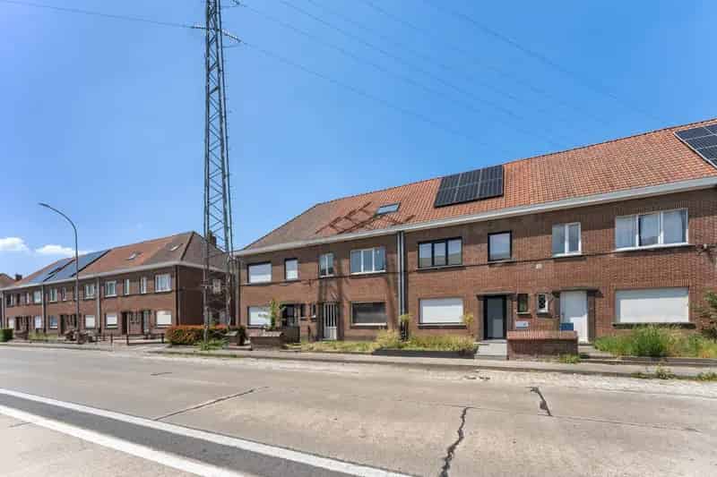 Rijwoning 250m2 Centraal Gelegen Te renoveren