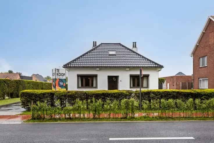 Bungalow te Koop Zonhoven: Ruime woning met extra slaapkamers