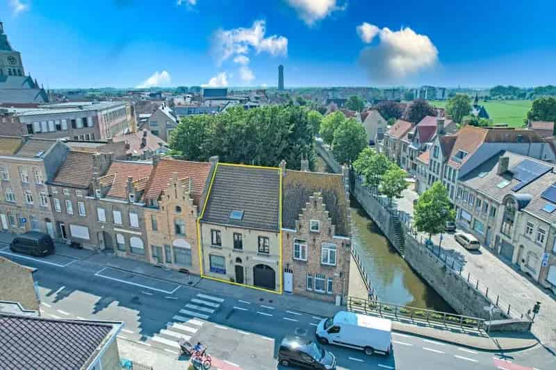 Statige woning met B&B mogelijkheden te Diksmuide