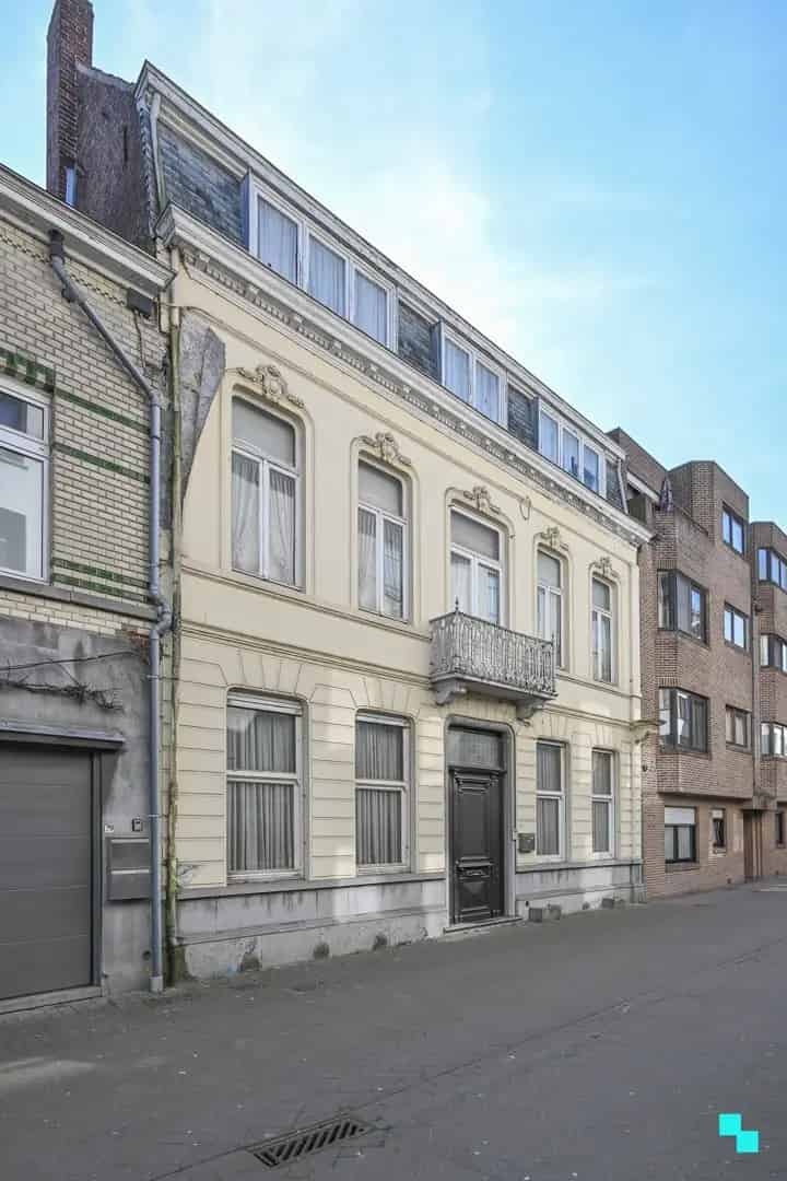 Herenhuis te renoveren Izegem Centrum