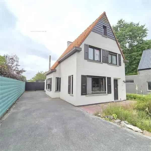 Woning te koop Zwevezele 3 slaapkamers grote tuin