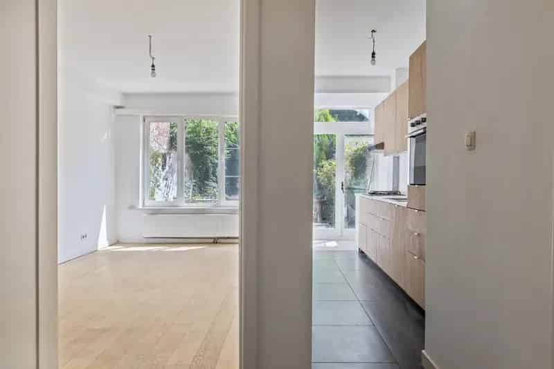 Antwerpen Ruim 1 Slaapkamer Appartement Te Koop