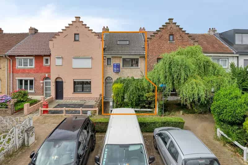 Gezellige Rijwoning Halle