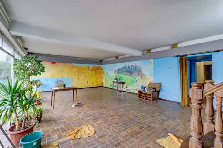 Handelswoning met 4 slaapkamers te Betekom
