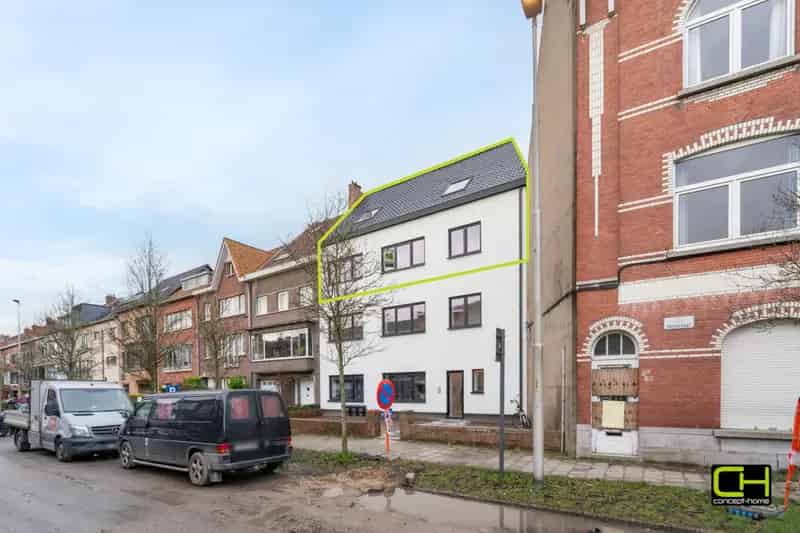 Gerenoveerd appartement 3 slaapkamers Gent