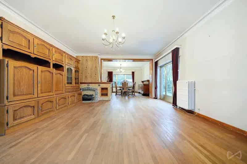 Huis met 5 slaapkamers te Linkebeek