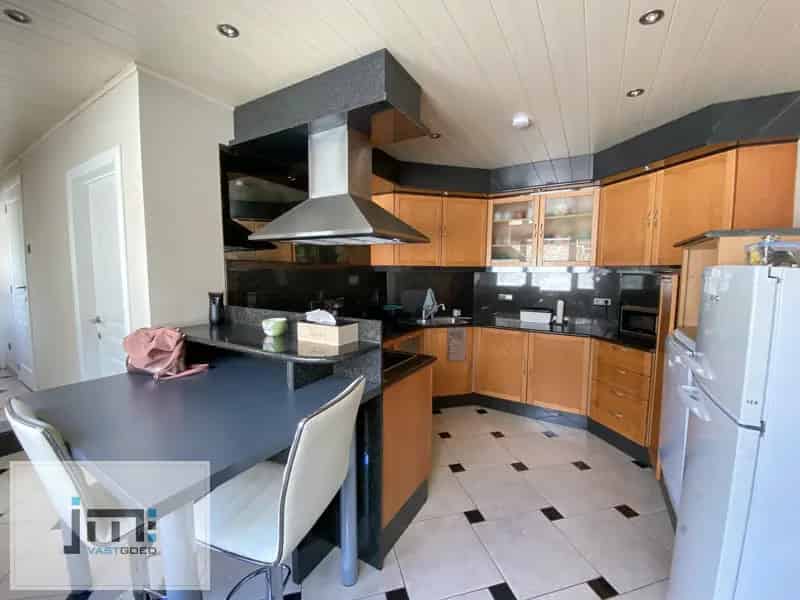 Huis te koop Kerniel: 2 slaapkamers, tuin, carport