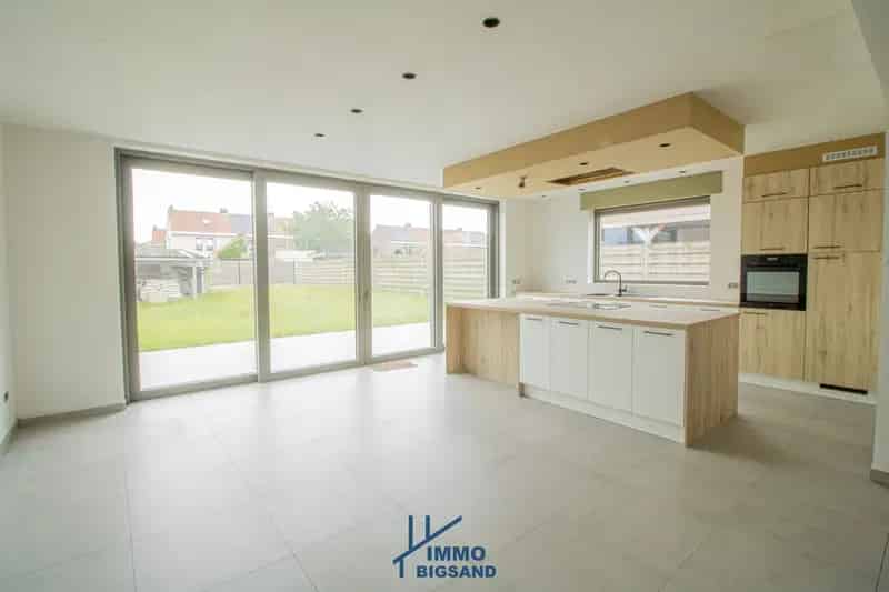 Gerenoveerde Halfopen Woning 3 Slaapkamers Waregem