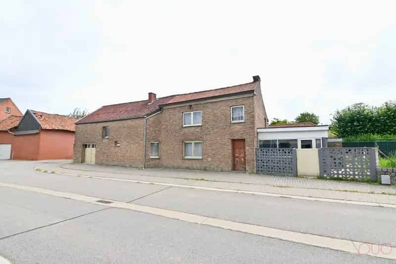 Te renoveren hoevewoning 3-4 slaapkamers Landelijke ligging Nabij N3 Sint Truiden Luik