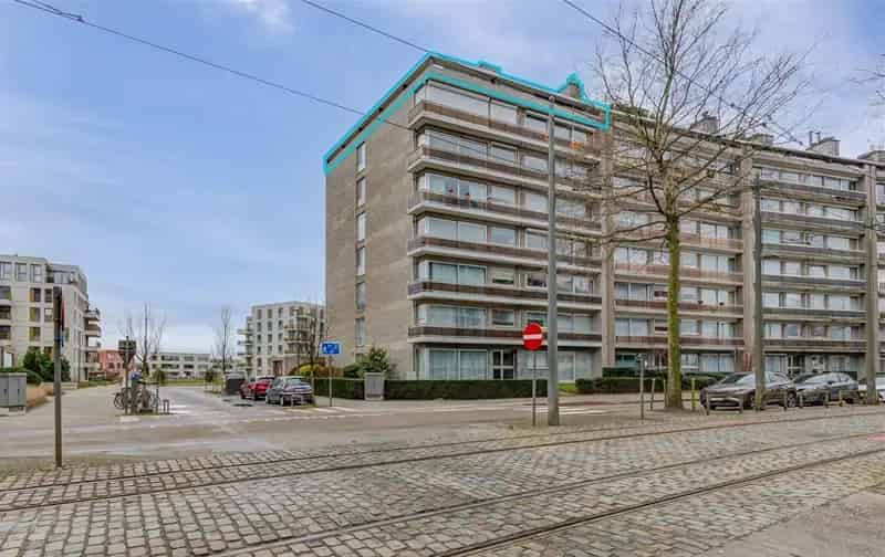 Dakappartement te huur te Deurne Zuid met 2 terrassen en garage