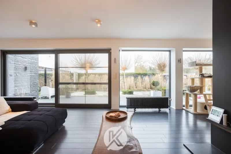 Huis te koop Oosterzele: Ruime villa 1817m²