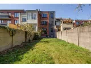 Handelsfonds te Koop Merksem 3 Appartementen Hoge Huuropbrengst