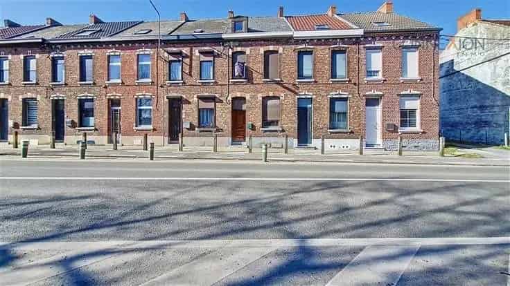 Huis Te Koop Nabij Alle Faciliteiten