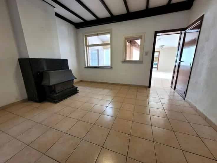 Grote woning te koop Gistel centrum 4 slaapkamers garage koer