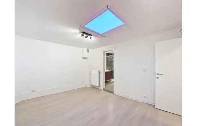 Huur 3 Slaapkamer Appartement 135m2 Namen