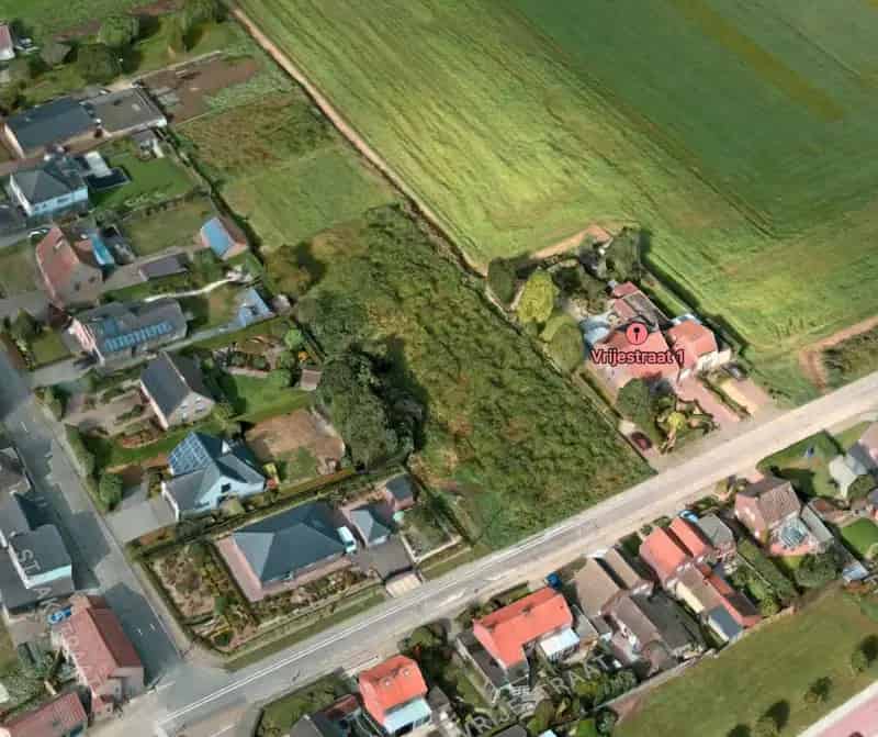 Bouwgrond Assenede: Rustige Landelijke Ligging Nabij Grens