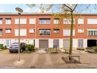 Huis te Koop Hoboken 3 slaapkamers 2 badkamers Garage Tuin