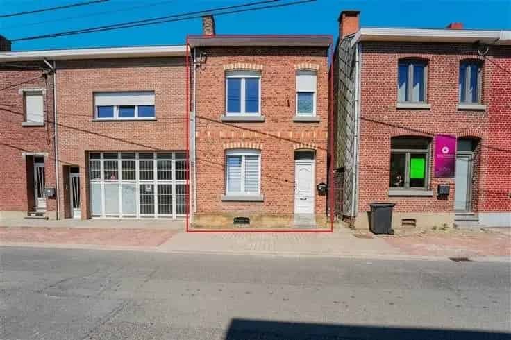 Huis Te Koop Rustige Buurt Grote Tuin 4 slaapkamers