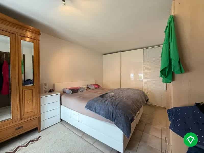 Alleenstaande woning 5 slaapkamers tuin garage Roeselare