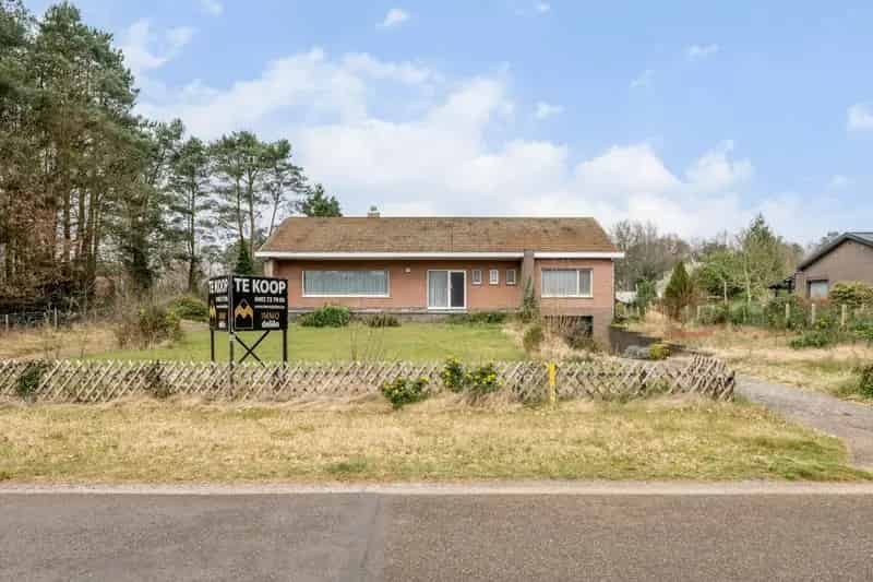 Huis te huur Balen: 3 slaapkamers, tuin, garage, 1715m²