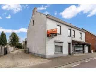 Handelspand met Woning te Koop Koersel