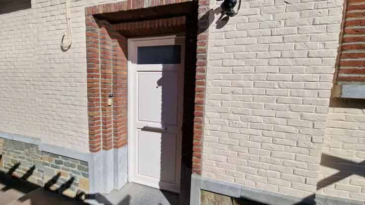 Villa te Koop Overboelare: Instapklare woning met tuin en bijgebouw