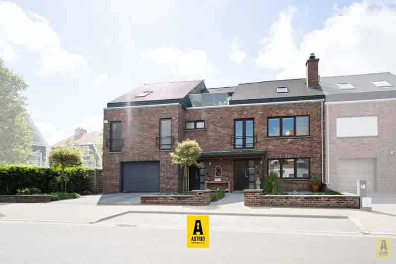 Huis te huur De Haan: Ruime dokterswoning met 7 slaapkamers