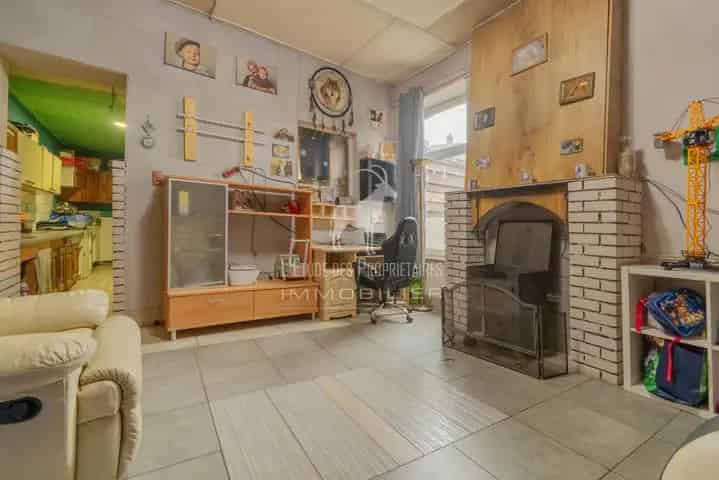 Huis te koop Marchienne-Au-Pont: Grote woning met terrassen