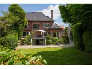 Huis te koop Herseaux - Ruime herenwoning met tuin en garage