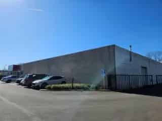 Handelspand te Huur Genk 500m2 Toplocatie Hasseltweg