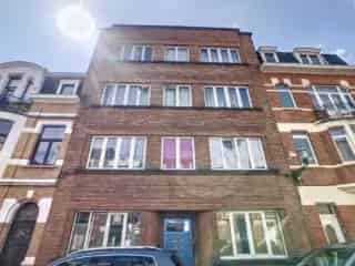 Appartement te koop Jette - Terras - Te renoveren